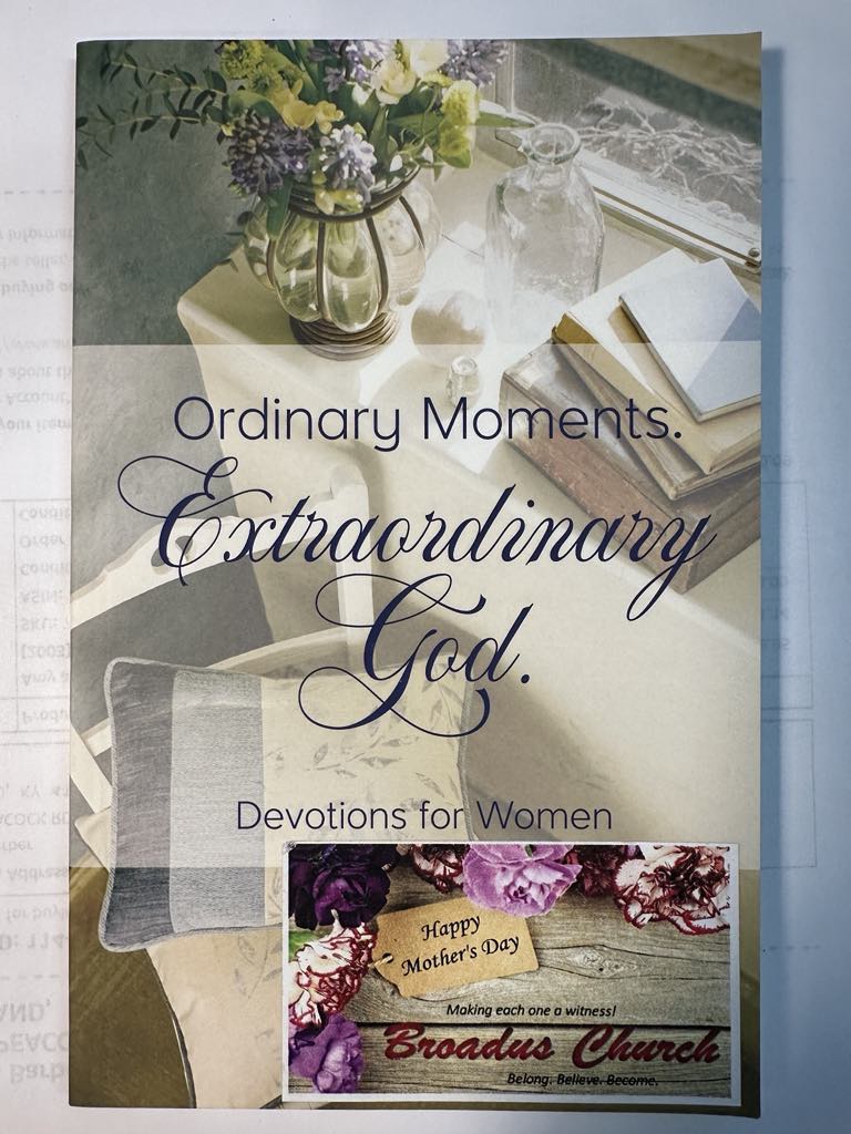 Ordinary Moments: Extraordinary God, Devotions for Women