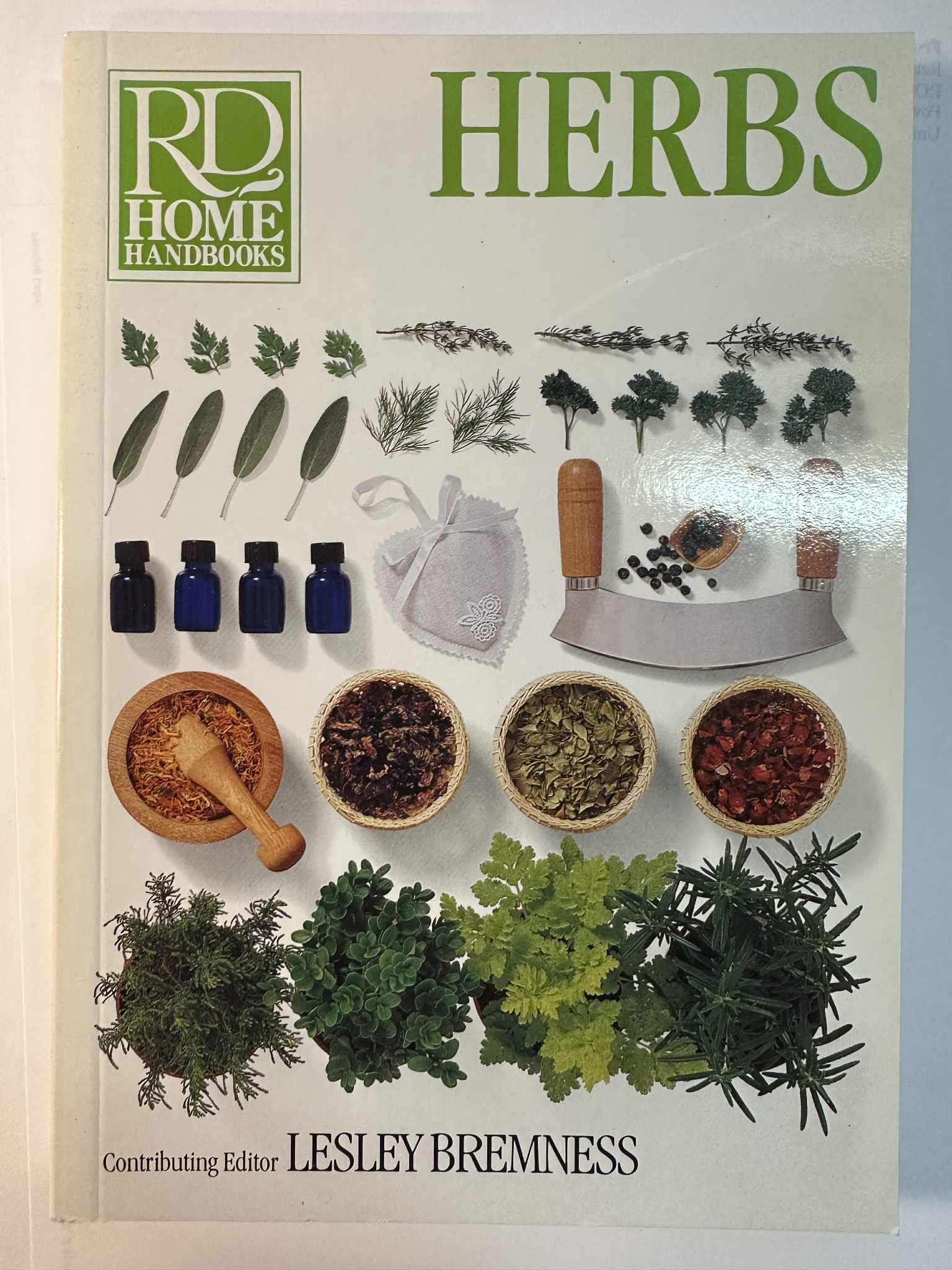 Herbs (RD Home Handbooks)thggrt1jwsfgy