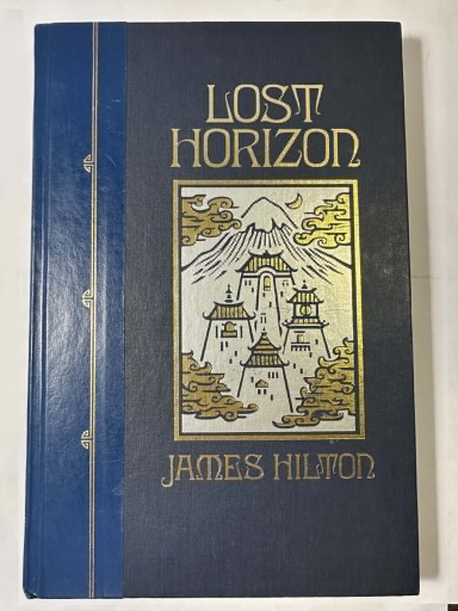 Lost Horizon: A Novel